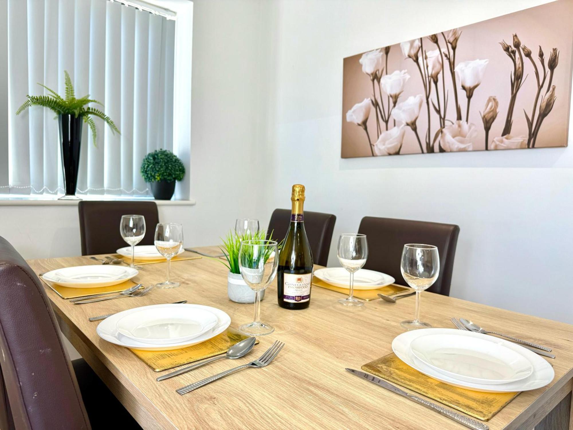 Evergreen Lodge - Two Bed Lux Flat - Parking, Garden, Patio, Wifi, Netflix - Close To Blenheim Palace & Oxford - F3 Kidlington Luaran gambar