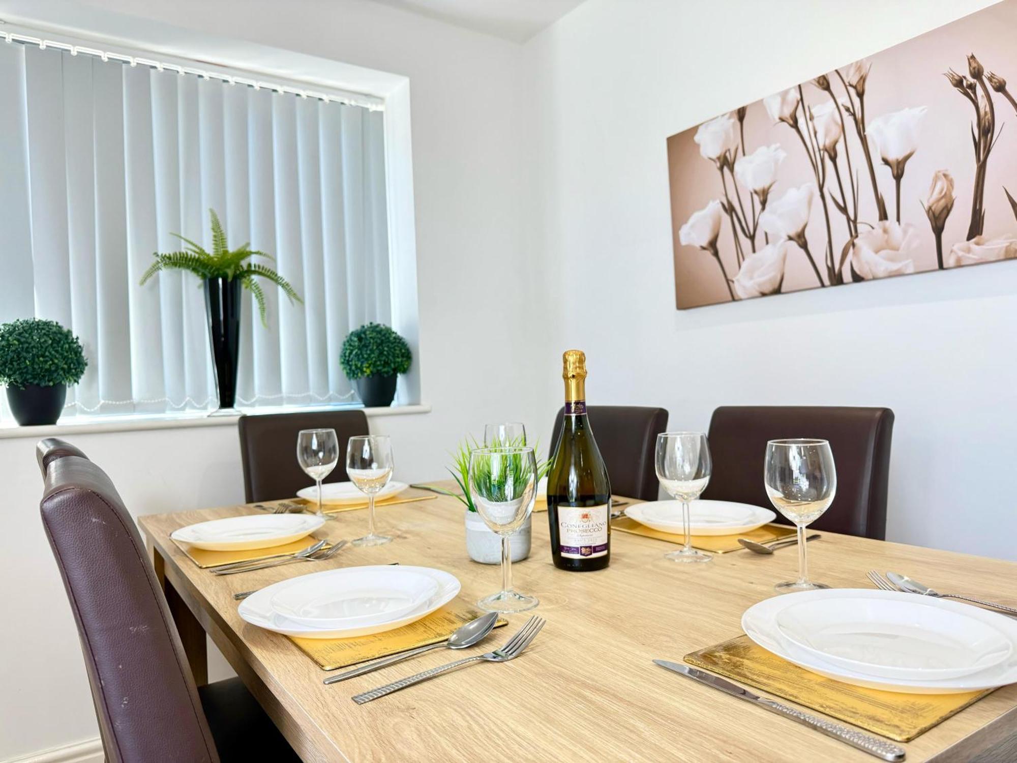 Evergreen Lodge - Two Bed Lux Flat - Parking, Garden, Patio, Wifi, Netflix - Close To Blenheim Palace & Oxford - F3 Kidlington Luaran gambar